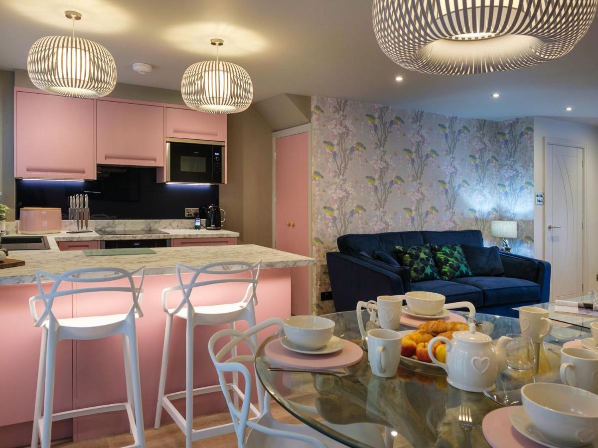 The Neon Rose Villa Bowness-on-Windermere Eksteriør bilde